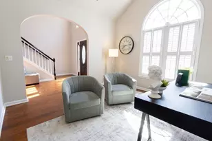 1194 Manor Crest Ct NE, Marietta, GA 30068 - Photo 4