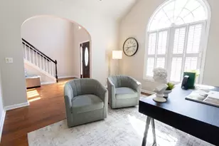 1194 Manor Crest Ct NE, Marietta, GA 30068 - Photo 4