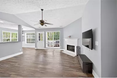 3962 Edgebrook Drive, Flowery Branch, GA 30542 - Photo 4