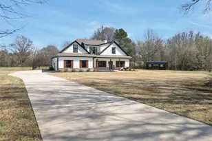 351 Savannah Drive, Mansfield, GA 30055 - Photo 2