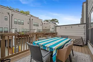 2020 Holtz Ln, Atlanta, GA 30318 - Photo 12