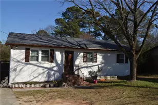 555 Lee Byrd Rd, Loganville, GA 30052 - Photo 1