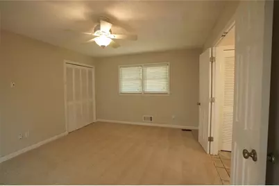 2201 Meadow Wood Court, Marietta, GA 30062 - Photo 14