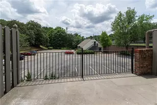 3071 Colonial Way, Atlanta, GA 30341 - Photo 12