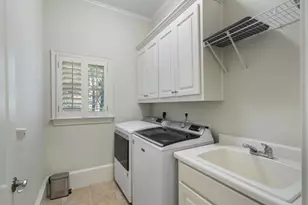 7922 Stratford Ln, Sandy Springs, GA 30350 - Photo 12