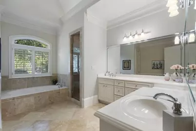 7922 Stratford Lane, Sandy Springs, GA 30350 - Photo 14