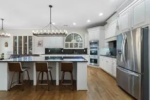 7922 Stratford Ln, Sandy Springs, GA 30350 - Photo 8