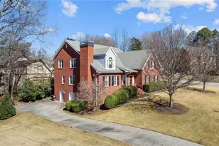 2888 Kelly Ct, Lawrenceville, GA 30044 - Photo 2