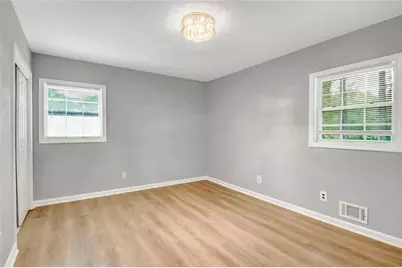 431 Pineridge Road, Forest Park, GA 30297 - Photo 16