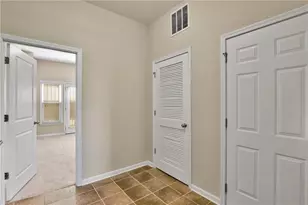 1660 Gilstrap Ln NW, Atlanta, GA 30318 - Photo 46