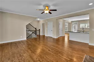 1660 Gilstrap Ln NW, Atlanta, GA 30318 - Photo 8