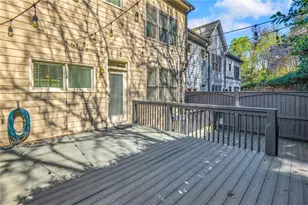 1660 Gilstrap Ln NW, Atlanta, GA 30318 - Photo 22