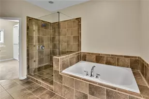 1660 Gilstrap Ln NW, Atlanta, GA 30318 - Photo 34