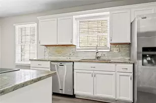 3917 Wedgefield Cir, Decatur, GA 30035 - Photo 6