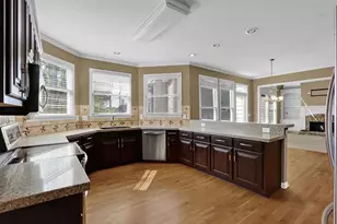 1070 McKendree Park Ln, Lawrenceville, GA 30043 - Photo 14