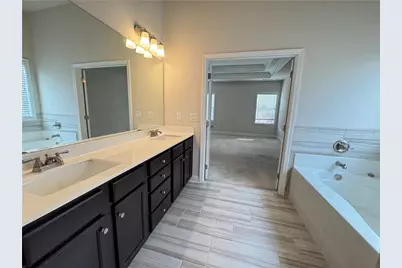 1572 Dover Creek Lane, Lawrenceville, GA 30045 - Photo 30