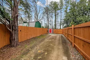 414 Charles Pl, Roswell, GA 30075 - Photo 44