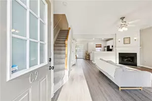 10900 Wittenridge Dr, Alpharetta, GA 30022 - Photo 4