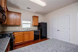 240 River Meadow Dr, Lagrange, GA 30241 - Photo 16