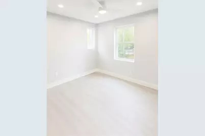 1180 Holly Street NW, Atlanta, GA 30318 - Photo 20