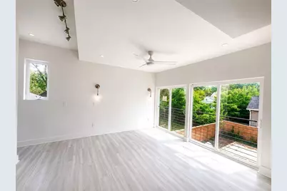 1180 Holly Street NW, Atlanta, GA 30318 - Photo 10