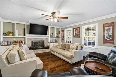 2563 Bridgewood Lane, Snellville, GA 30078 - Photo 6