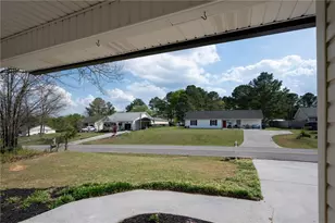 110 Walraven Way SE, Calhoun, GA 30701 - Photo 6