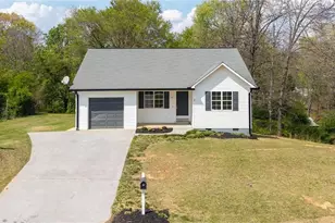 110 Walraven Way SE, Calhoun, GA 30701 - Photo 1