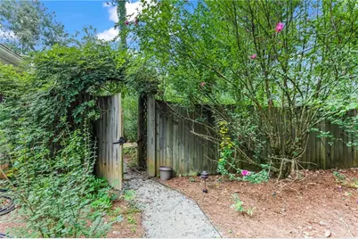 104 Lakeshore Circle NE, Marietta, GA 30067 - Photo 44