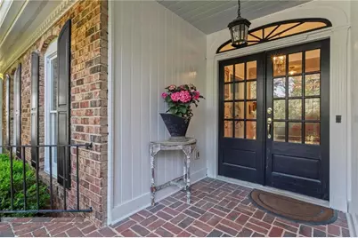 104 Lakeshore Circle NE, Marietta, GA 30067 - Photo 2