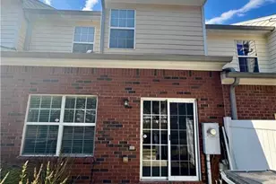 3871 Pleasant Oaks Dr, Lawrenceville, GA 30044 - Photo 6