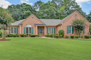 1760 SE Heatherstone Hollow, Conyers, GA 30013 - Photo 2