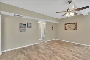 135 Kripple Kreek Dr, Sharpsburg, GA 30277 - Photo 14