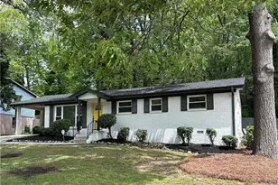 4396 Greenleaf Circle, Atlanta, GA 30331 - Photo 2