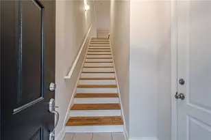 1949 Sterling Oaks Cir NE, Atlanta, GA 30319 - Photo 14