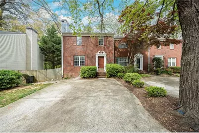 635 Anderson Walk, Marietta, GA 30062 - Photo 4