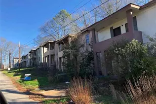 1045 N Wilkinson St, Milledgeville, GA 31061 - Photo 4