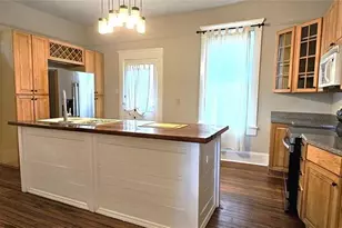 1047 Ridge Ave, Stone Mountain, GA 30083 - Photo 6