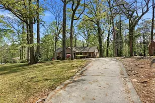 878 Falcon Dr SW, Atlanta, GA 30311 - Photo 2