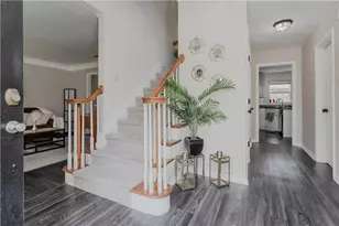 300 Channings Lake Dr, Lawrenceville, GA 30043 - Photo 6