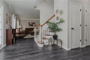 300 Channings Lake Dr, Lawrenceville, GA 30043 - Photo 16