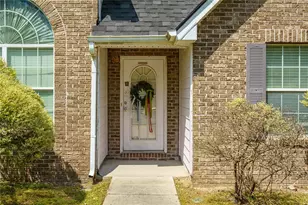 6869 Fireside Ln, Atlanta, GA 30349 - Photo 4