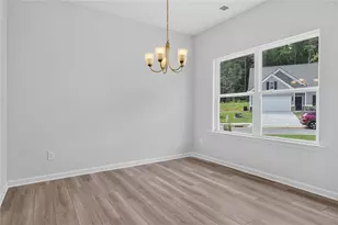126 Sycamore Ln, Calhoun, GA 30701 - Photo 2