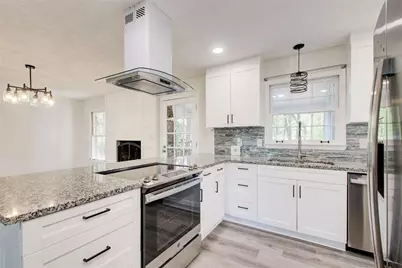 3553 Sandy Woods Lane, Stone Mountain, GA 30083 - Photo 6