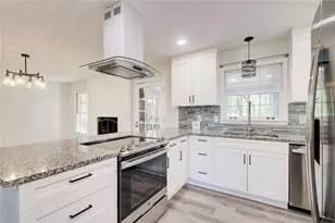 3553 Sandy Woods Ln, Stone Mountain, GA 30083 - Photo 6