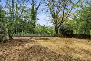 2581 Sharondale Dr, Atlanta, GA 30305 - Photo 20