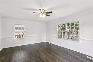 2581 Sharondale Dr, Atlanta, GA 30305 - Photo 10