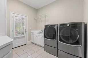 4966 Long Island Dr, Atlanta, GA 30327 - Photo 54