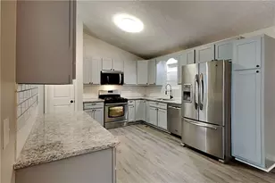 107 Hartley Woods Dr NE, Kennesaw, GA 30144 - Photo 4