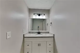 107 Hartley Woods Dr NE, Kennesaw, GA 30144 - Photo 8